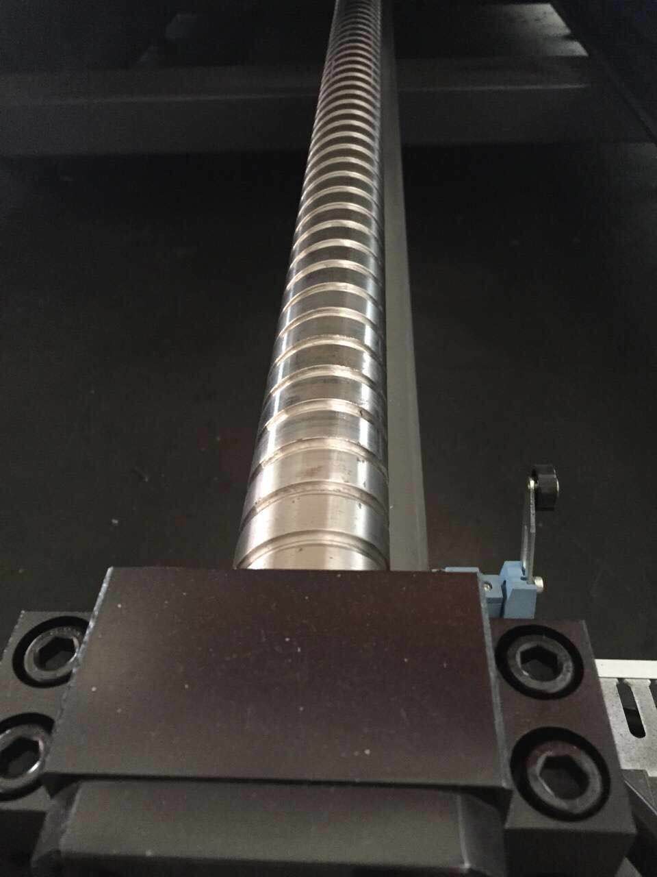如何做出一臺小型非金屬高精密激光切割機？