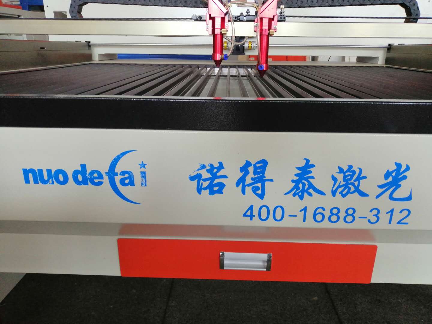 門(mén)牌標(biāo)識(shí)行業(yè)激光切割機(jī)優(yōu)勢(shì)體現(xiàn)在哪些方面？