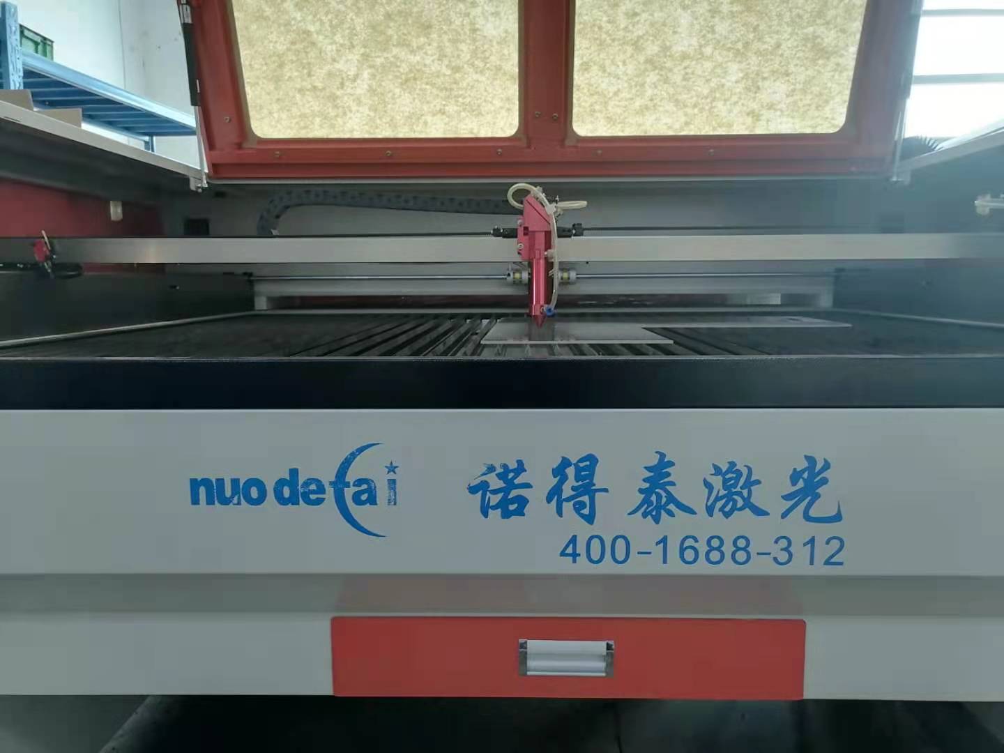 我想買一臺(tái)二手亞克力激光切割機(jī)價(jià)格需要多少錢？