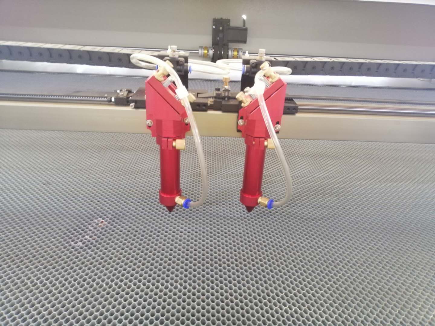 紙品類激光切割機價格貴嗎？